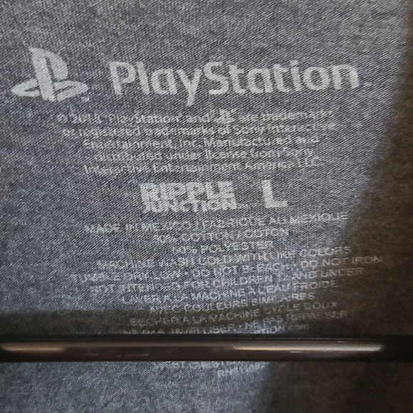 Men's Playstation Tshirt Size L - Picture 3 of 4